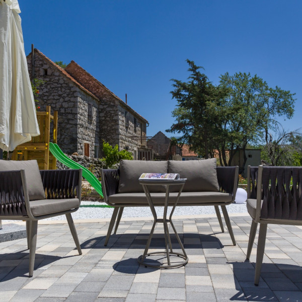 Bayne House, Bayne House, Cista Provo - Croatia Cista Provo